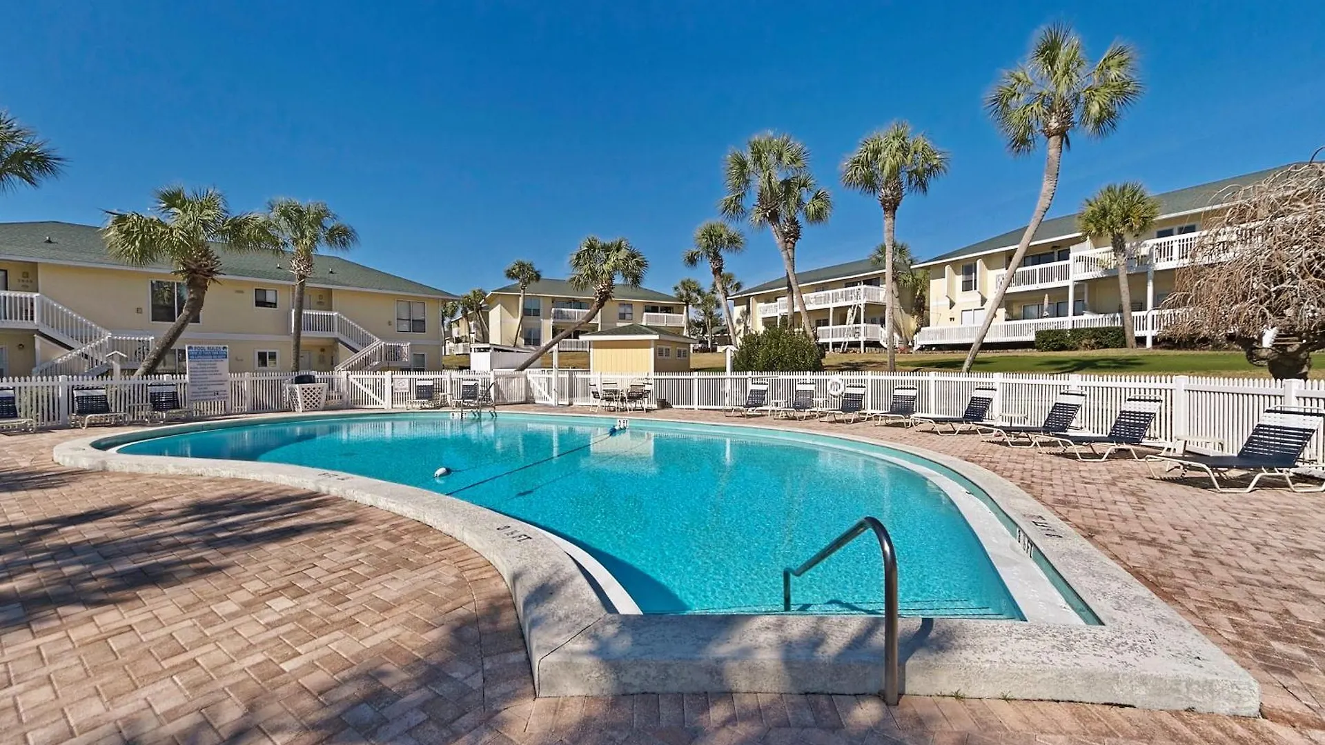 Sandpiper Cove 1151- By Holiday Isle Properties Destin